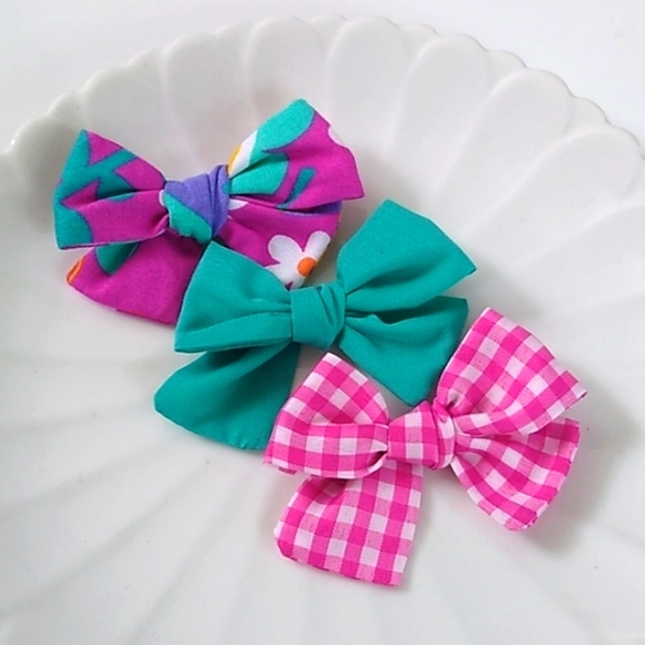Dog Hair Bows - Set of 3 Bows for Pets - Picture 1 of 6